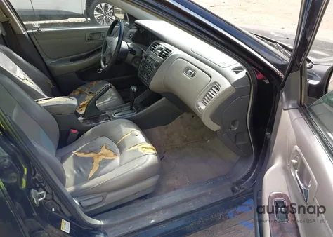 2001 Honda Accord 2.3 Ex из США, поврежденный, VIN 1HGCG56691A051625